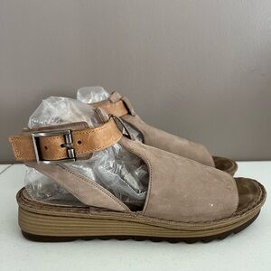 Naot Sandals 40 US 9 Verbena Ankle Straps Taupe Beige Nubuck Leather Open Toe